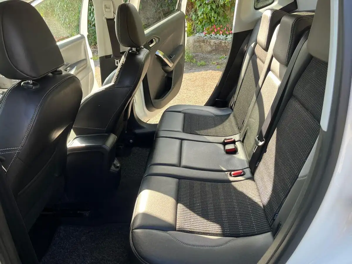 2014-peugeot-2008-crossover-12-allure-vti-big-15
