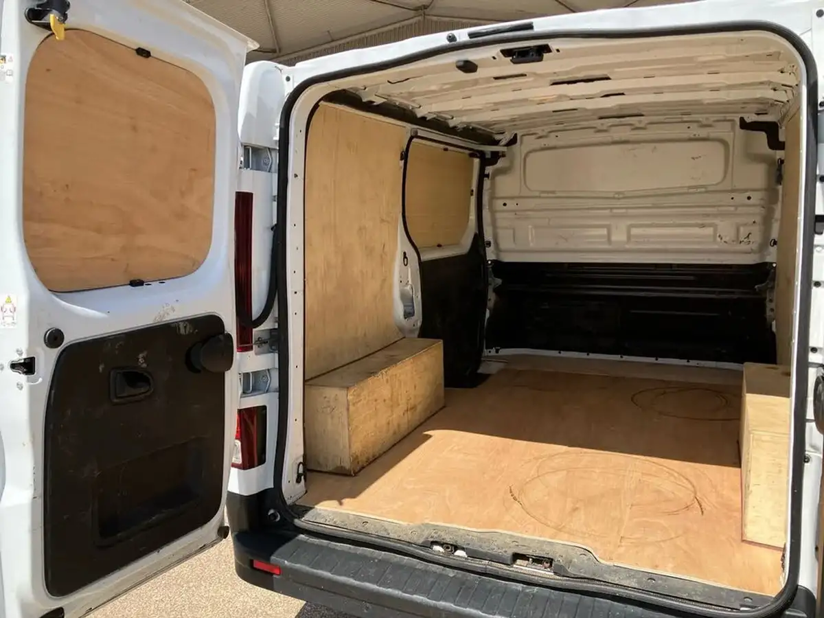 2023-renault-trafic-20dci-sl28-130-business-big-42