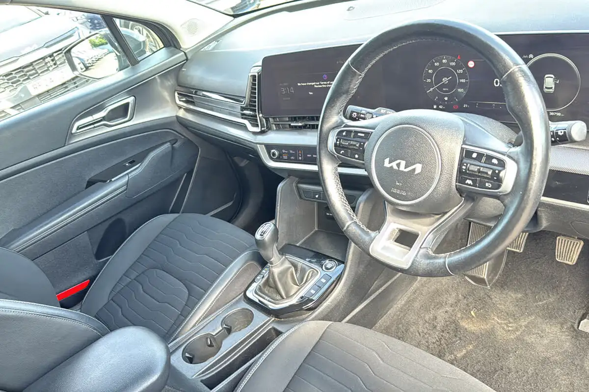 2022-kia-sportage-16-t-gdi-launch-edition-big-9