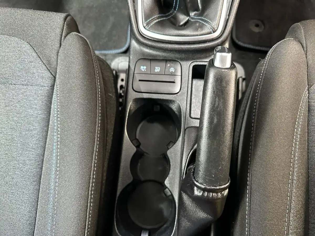 2022-ford-fiesta-10t-active-125ps-hybrid-mhev-big-27