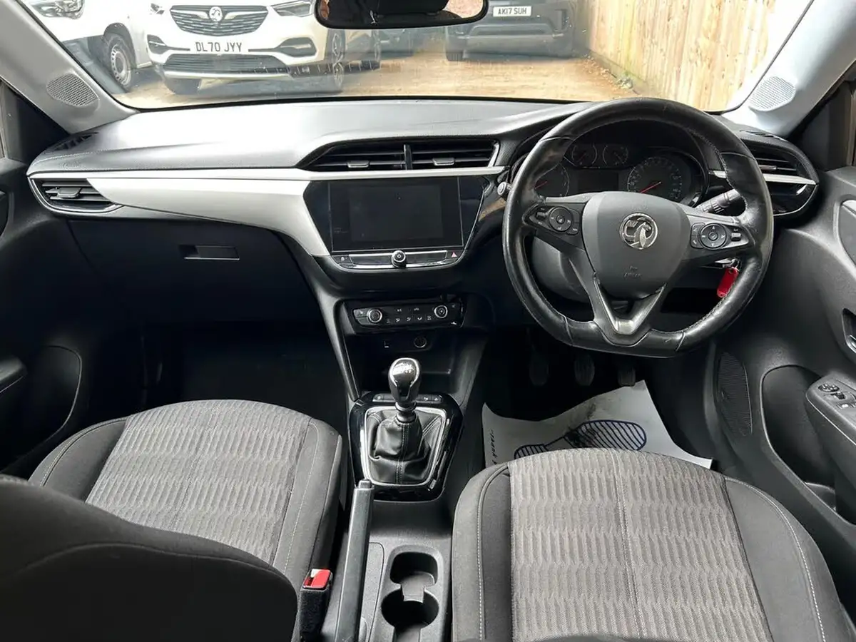 2020-vauxhall-corsa-12-turbo-se-premium-big-28