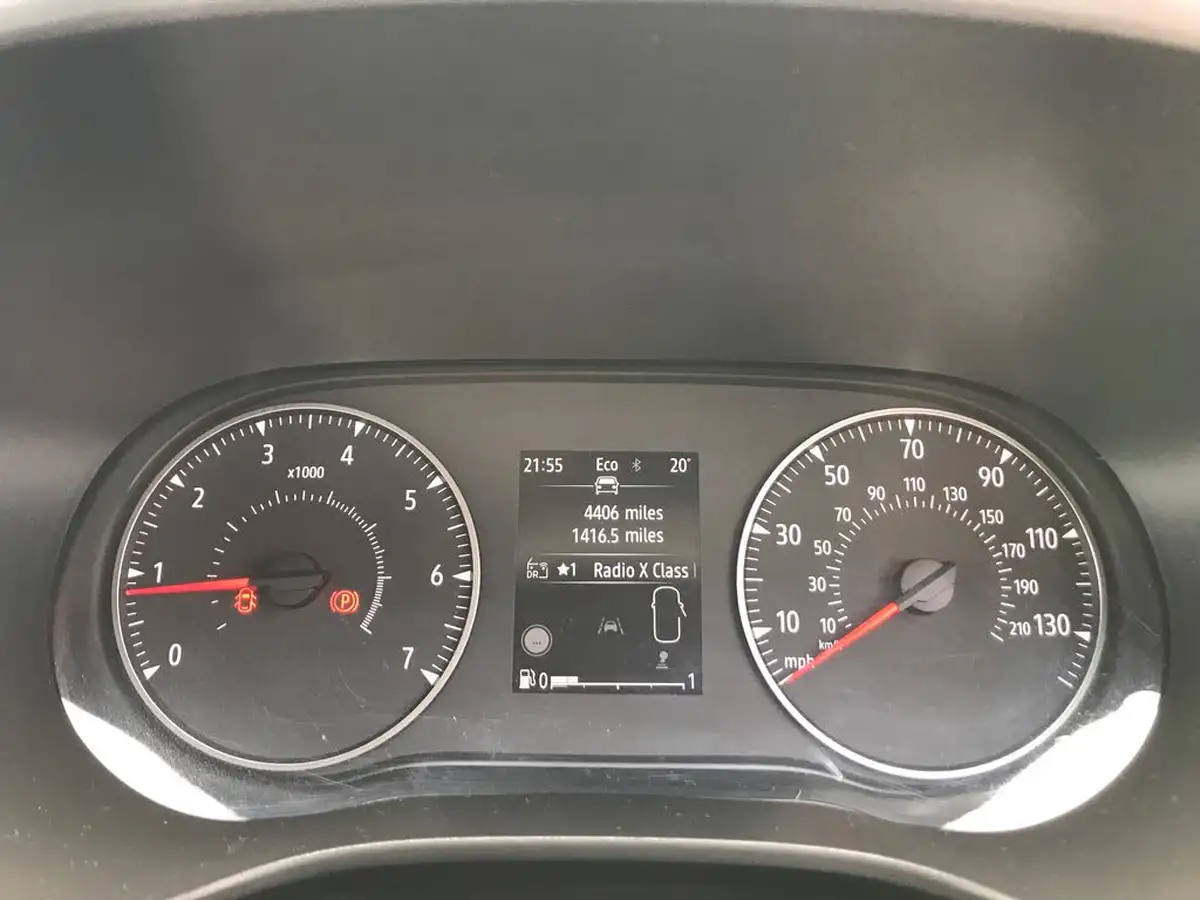 2025-dacia-jogger-10-tce-essential-big-23