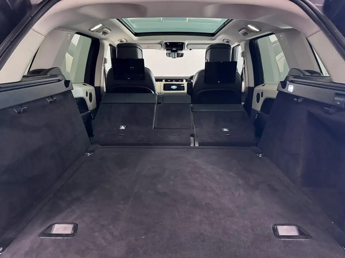 2021-land-rover-range-rover-sport-30-d300-hse-silver-big-13