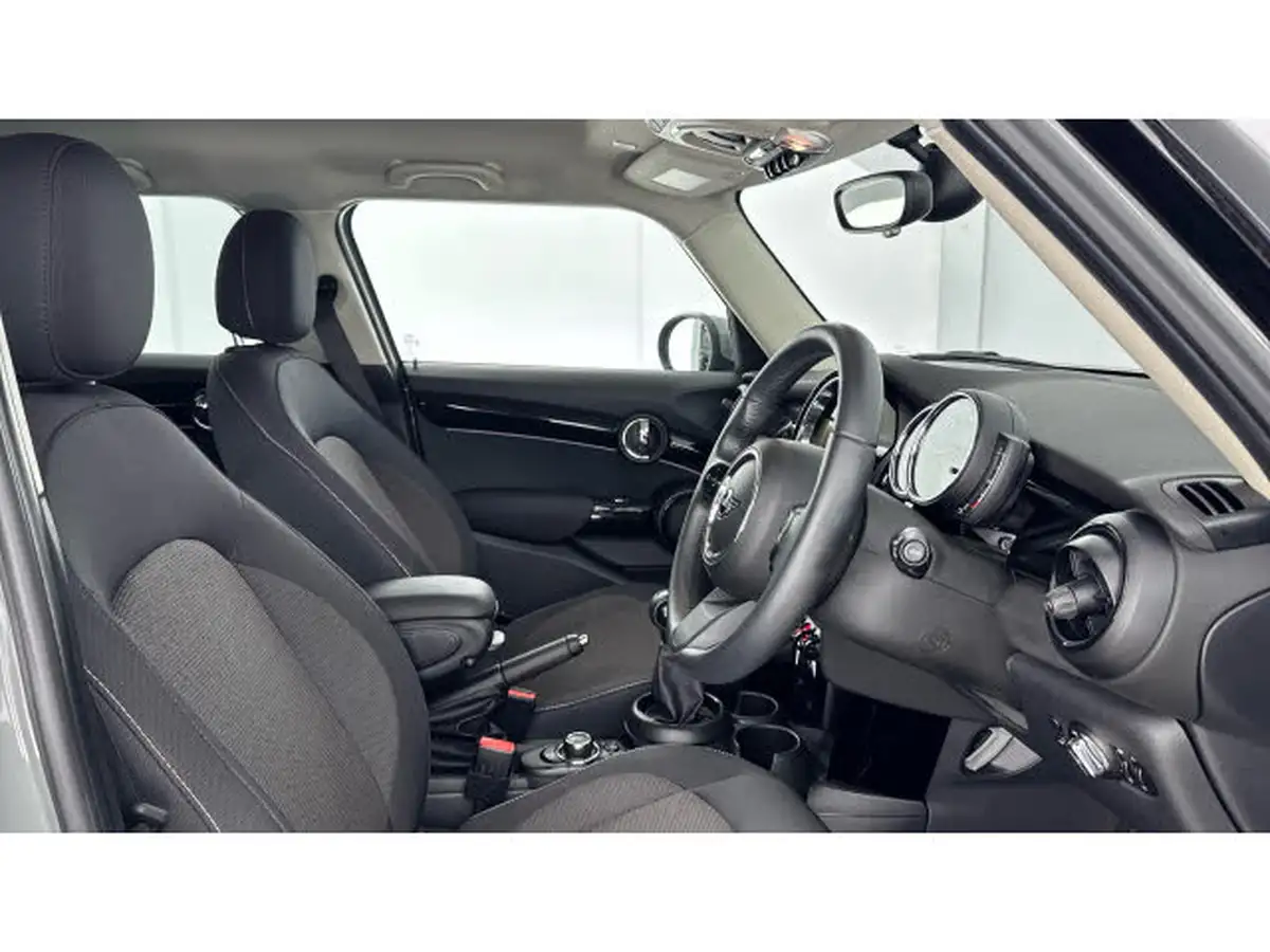 2022-mini-cooper-15-one-classic-5d-big-10