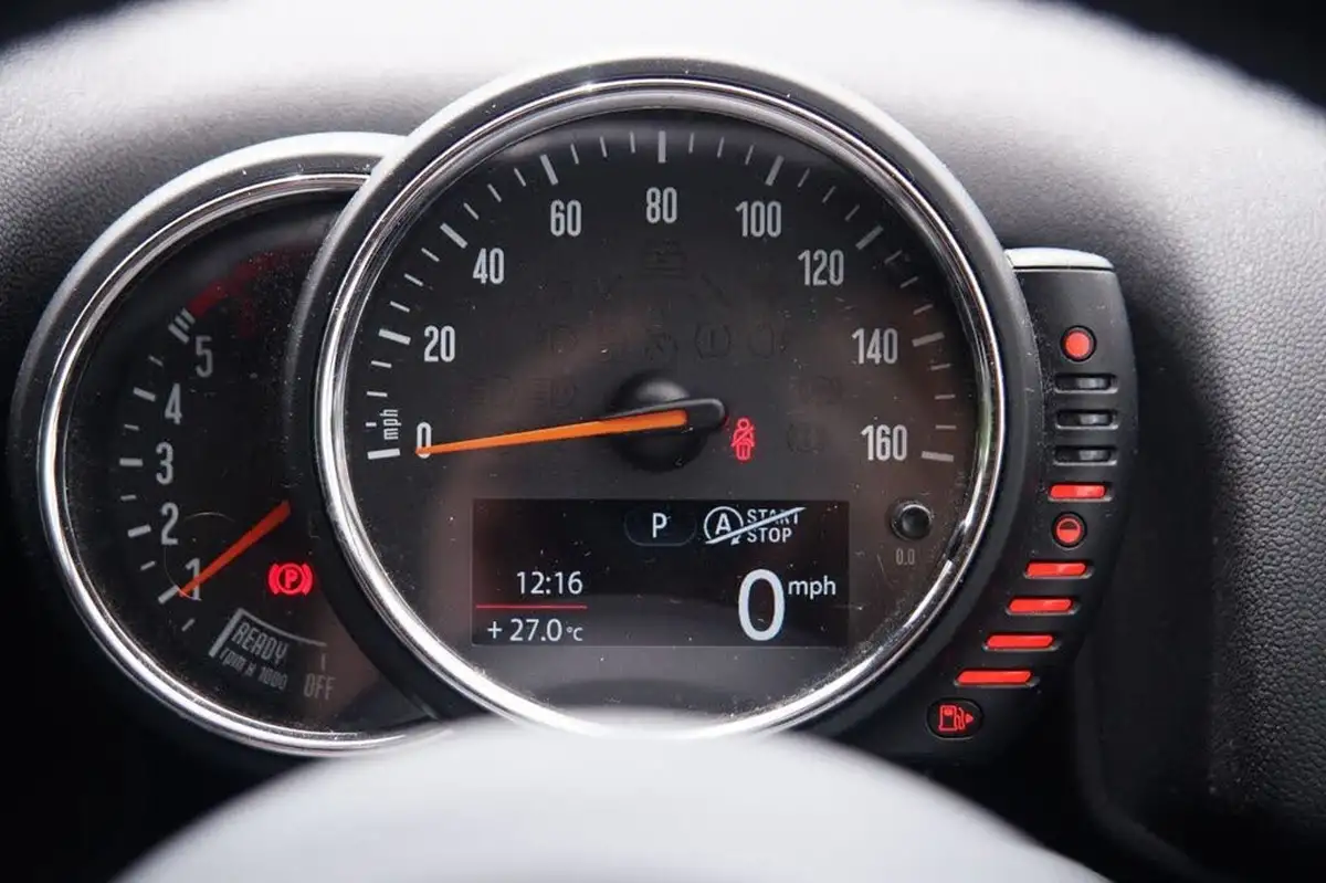 2017-mini-countryman-20td-cooper-d-ss-auto-big-4
