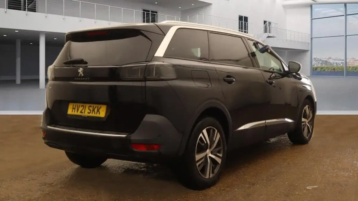 2021-peugeot-5008-suv-15-bluehdi-allure-premium-big-7