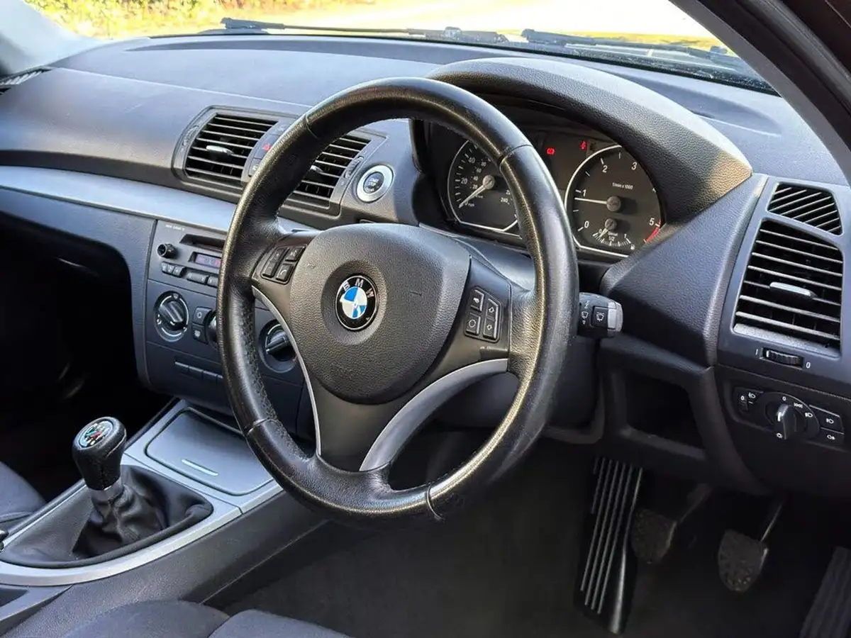 2009-bmw-1-series-20td-118d-edition-es-5d-big-9