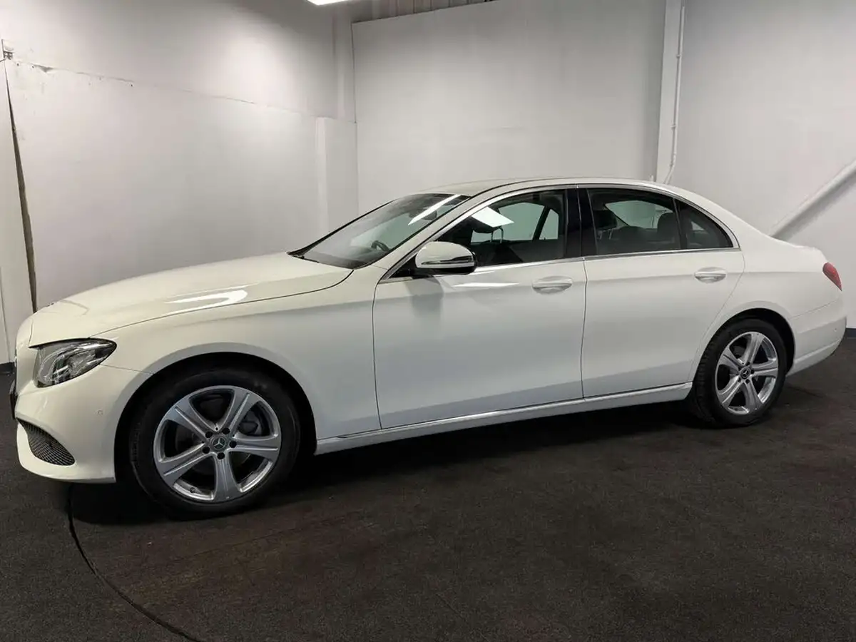2017-mercedes-benz-e-class-20d-e220d-se-ss-saloon-4d-big-1