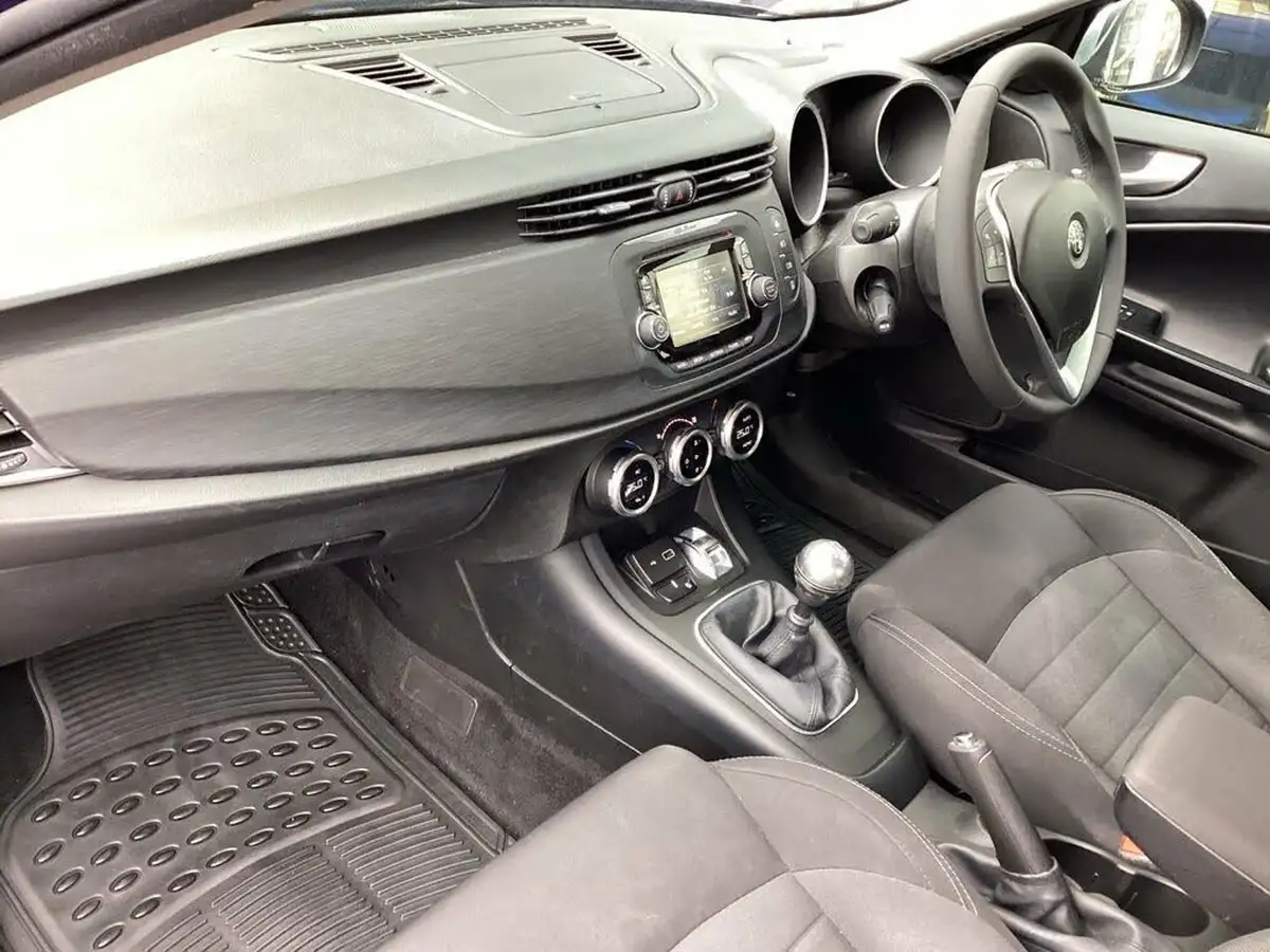 2020-alfa-romeo-giulietta-14-tb-super-big-17