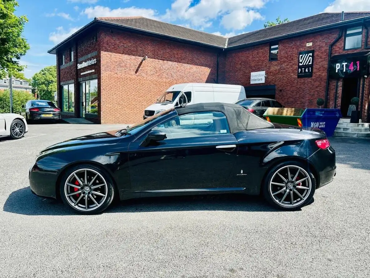 2008-alfa-romeo-spider-22-limited-edition-big-5