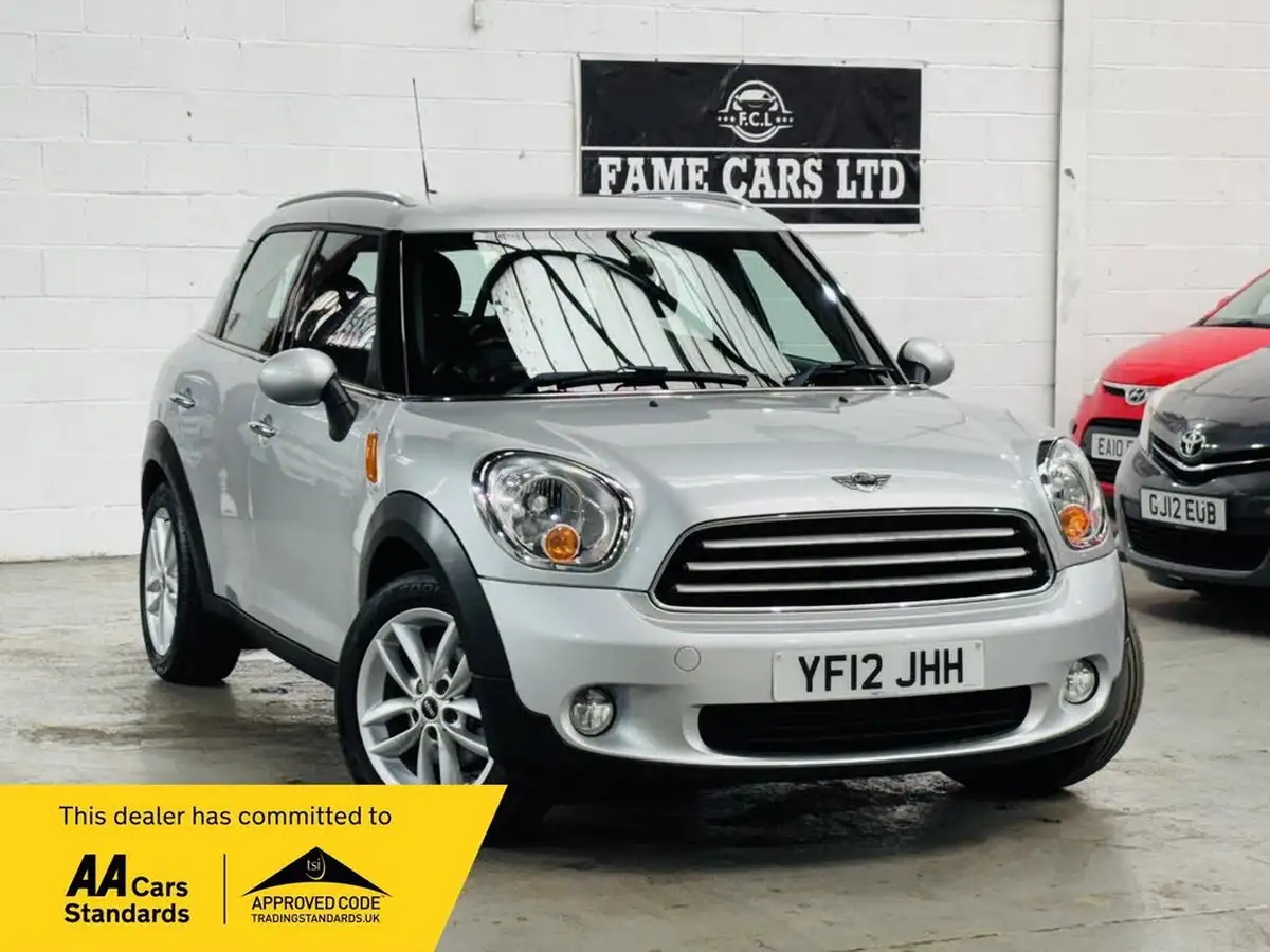 2012-mini-countryman-20td-cooper-d-112bhp-auto-big-0