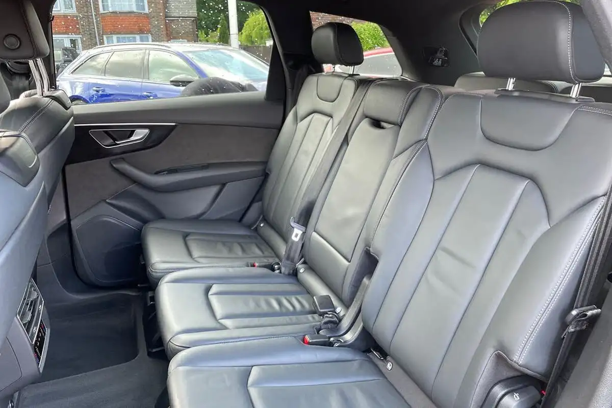 2021-audi-q7-30-50-tdi-black-edition-big-40
