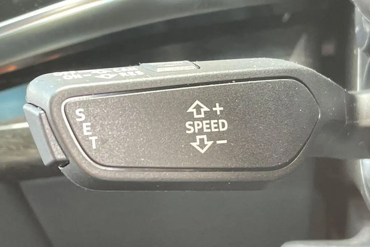2021-audi-q7-30-50-tdi-black-edition-big-16