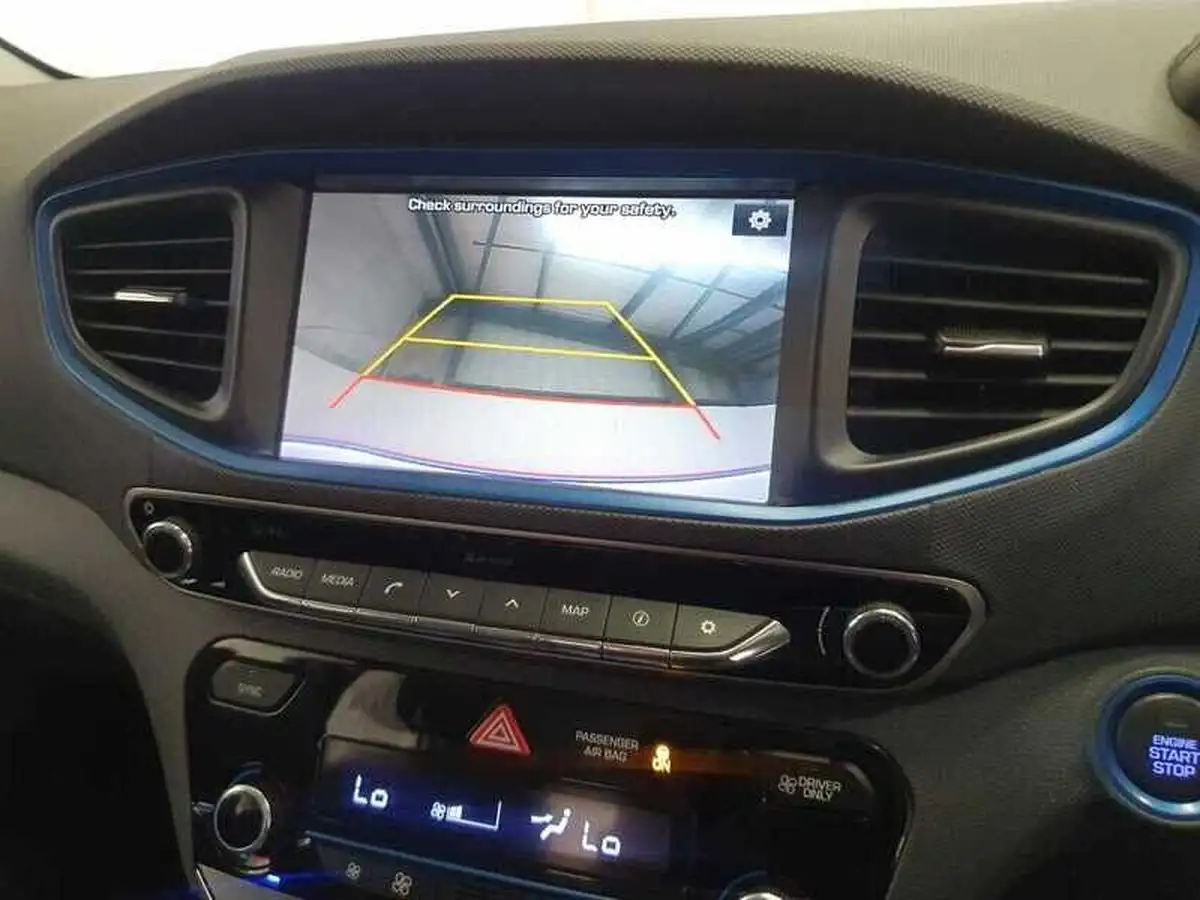 2019-hyundai-ioniq-16-gdi-premium-se-hybrid-big-14