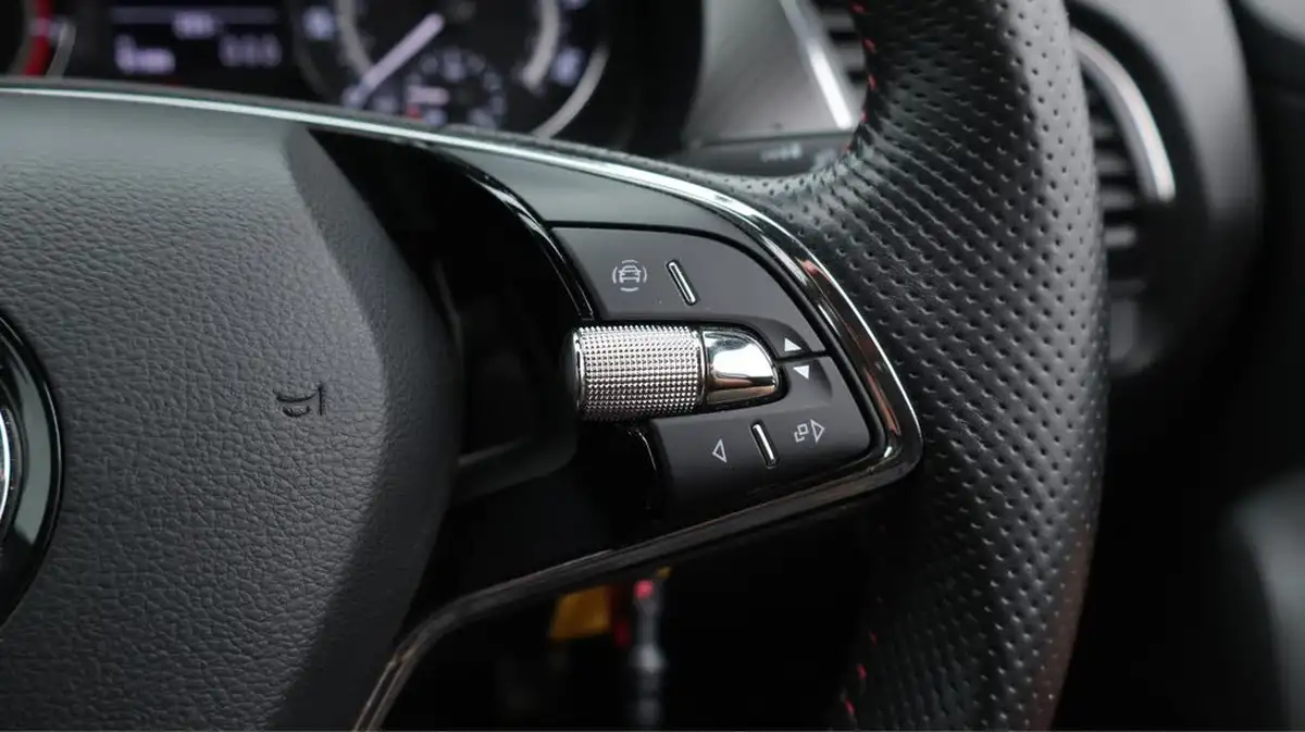 2021-skoda-fabia-10-tsi-monte-carlo-95ps-hatchback-dsg-big-22