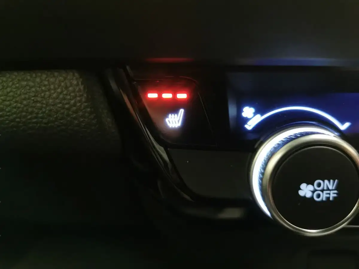 2022-honda-jazz-15-i-mmd-ex-109ps-big-21