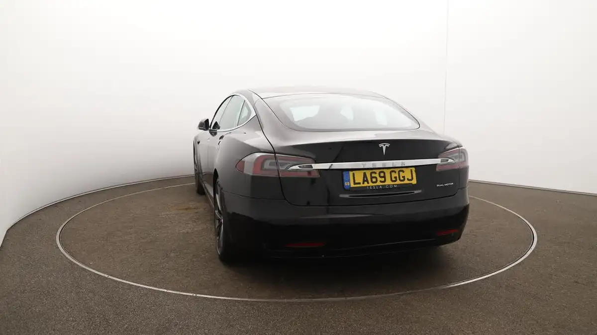2020-tesla-model-s-e-long-range-big-63