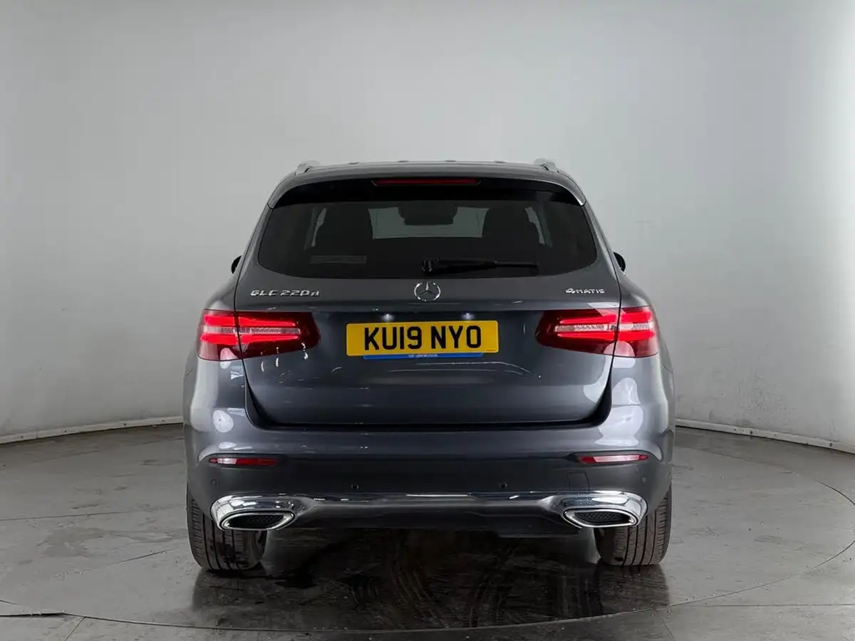 2018-mercedes-benz-glc-class-21d-glc220d-sport-premium-plusss-station-wagon-5d-big-8