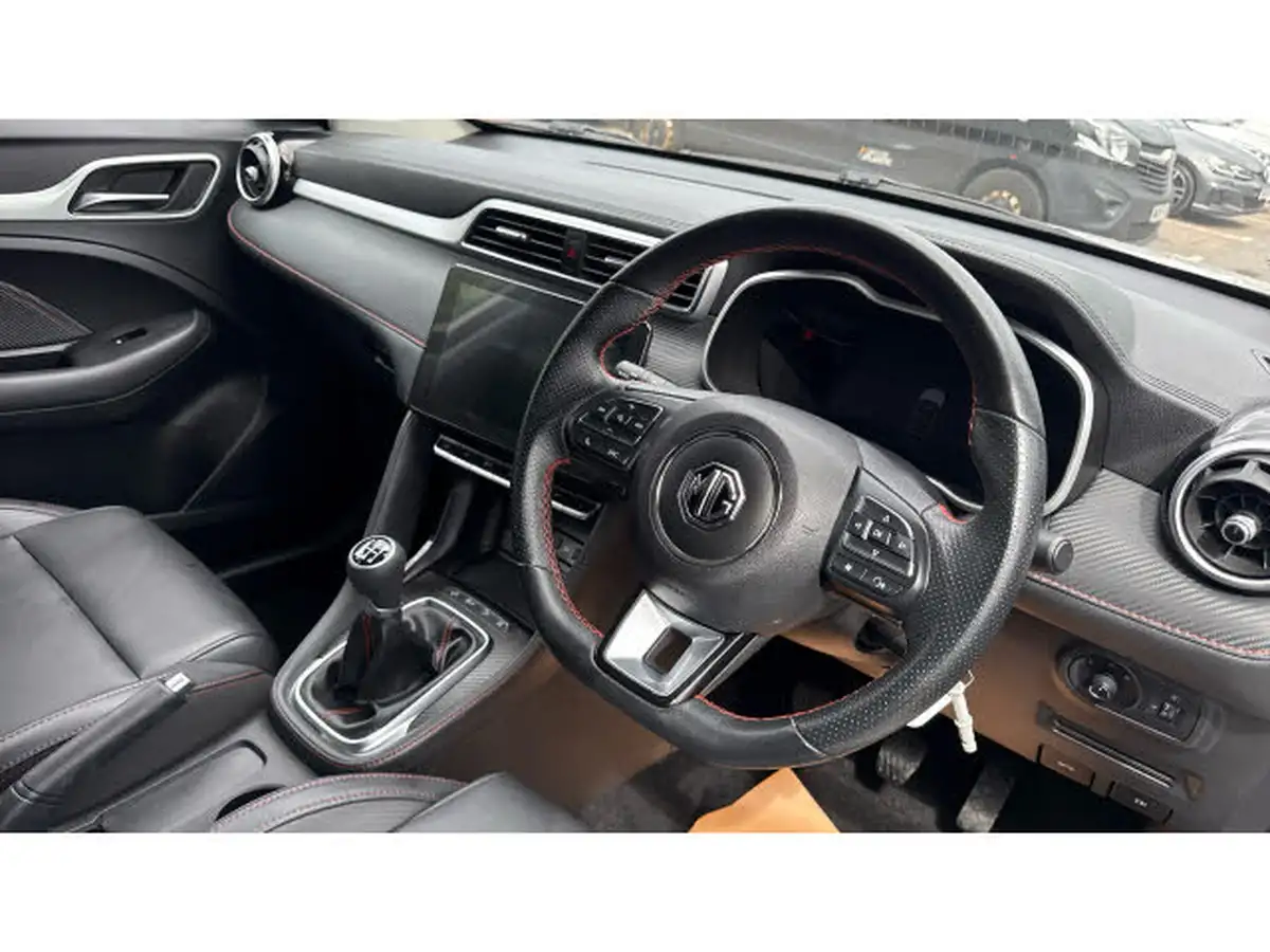 2023-mg-zs-suv-15-vti-tech-exclusive-big-10
