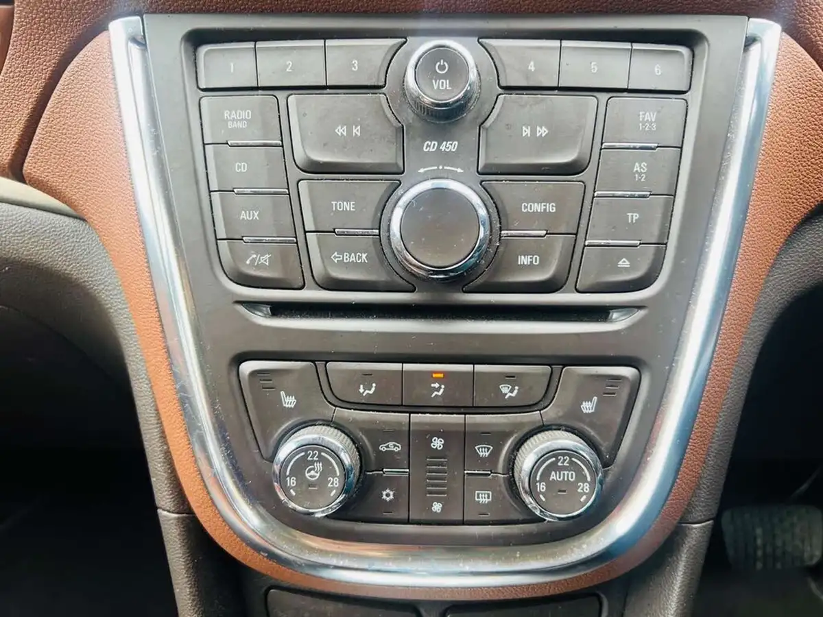 2014-vauxhall-mokka-14-se-auto-big-35