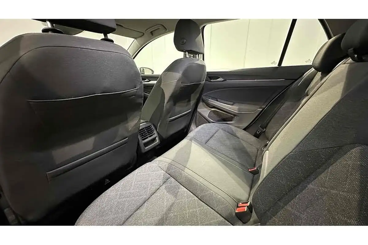 2022-volkswagen-golf-20tdi-life-hatchback-big-21
