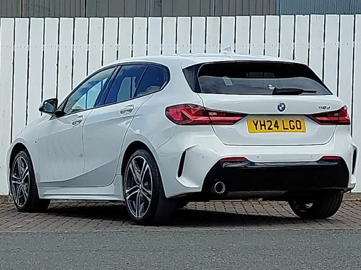 2024-bmw-1-series-15td-116d-m-sport-dct-big-1