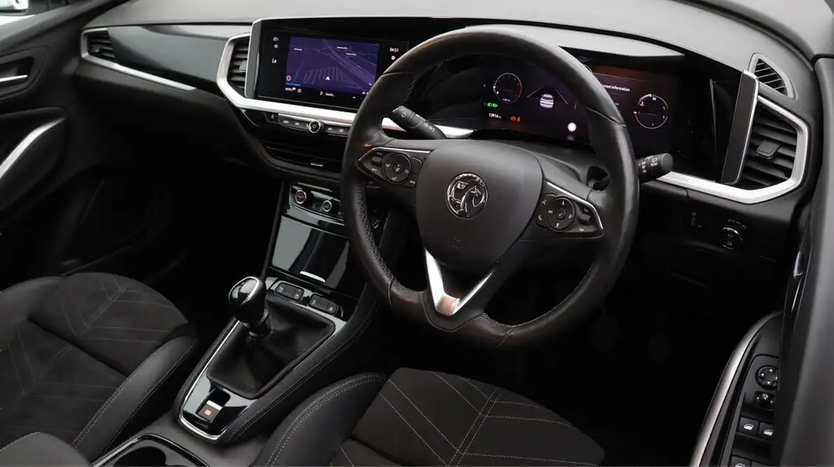 2023-vauxhall-grandland-12-ultimate-130ps-big-9
