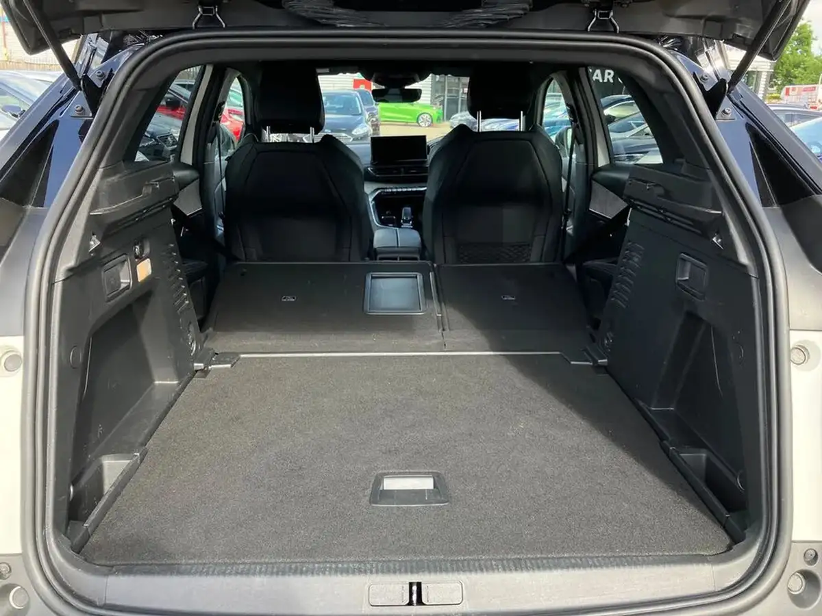 2022-peugeot-3008-suv-12-puretech-gt-eat8-big-22