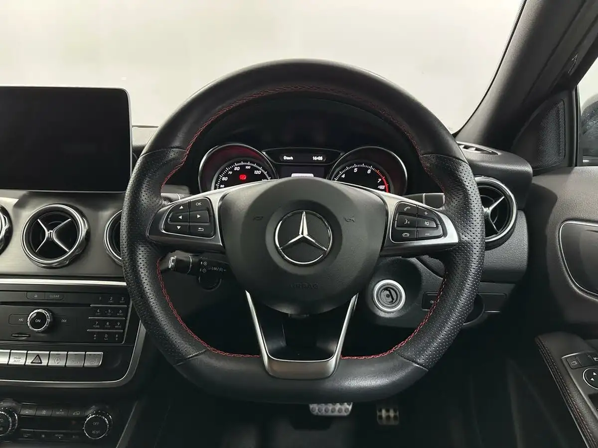 2019-mercedes-benz-gla-class-16-gla-200-amg-line-edition-7g-dct-big-10