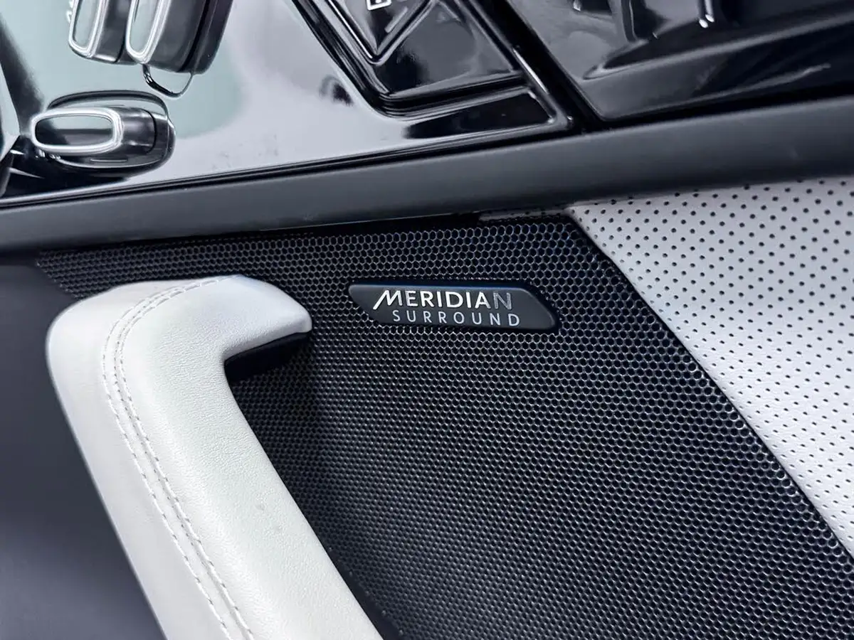 2024-jaguar-f-type-50-v8-p450-75-awd-convertible-big-26