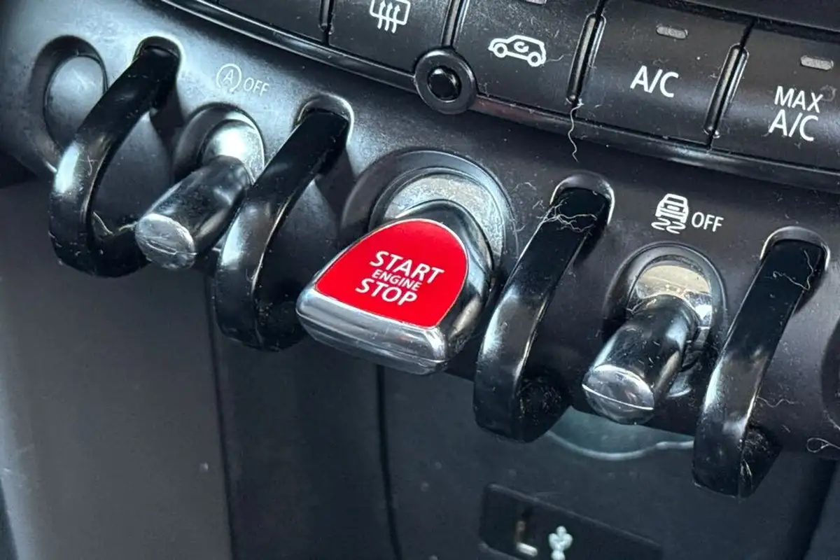 2019-mini-cooper-15-one-classic-102bhp-ss-5d-big-40