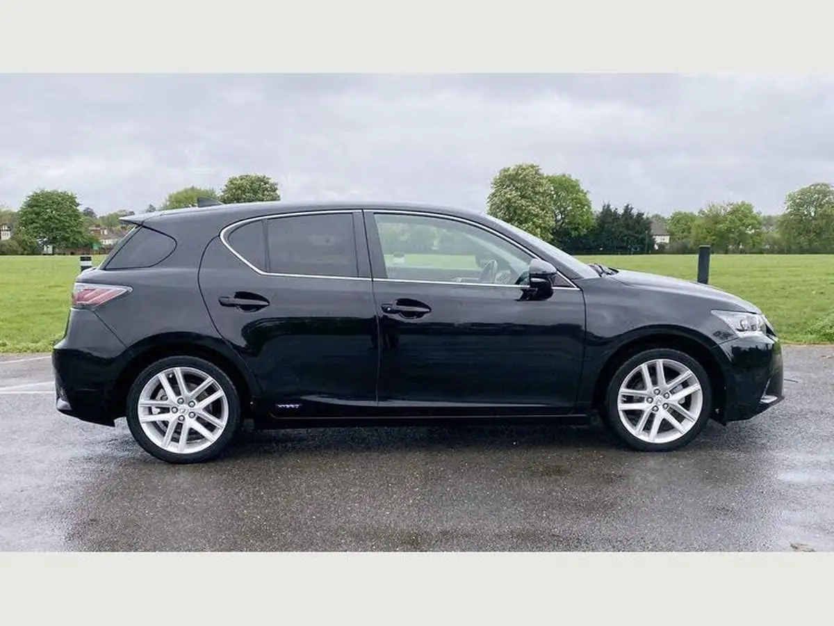 2014-lexus-ct-200h-18-advance-big-5