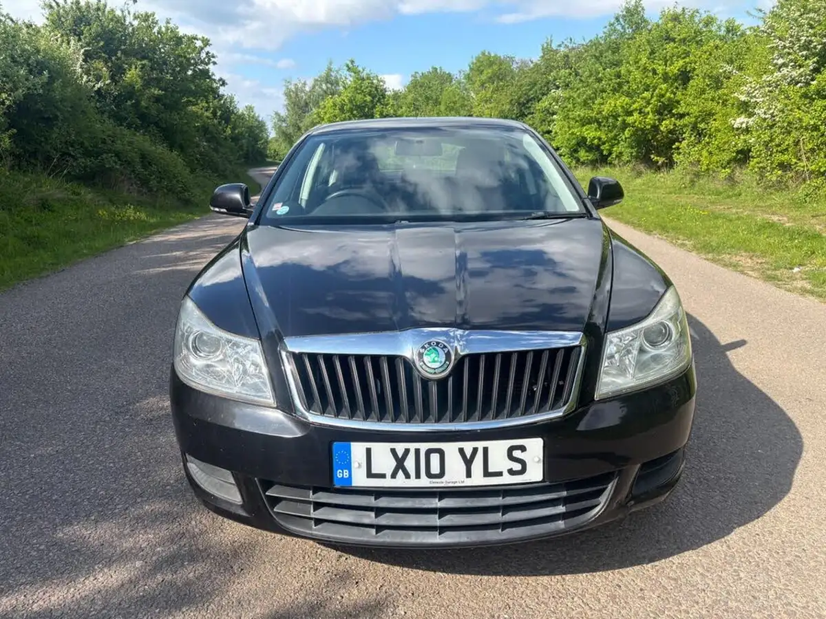 2010-skoda-octavia-14-se-tfsi-122bhp-hatchback-big-4