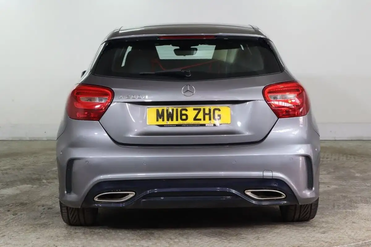 2016-mercedes-benz-a-class-21d-a200d-amg-line-136ps-executivess-big-4