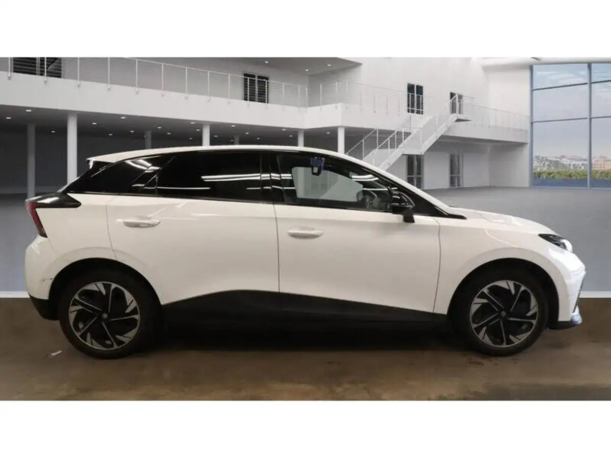 2023-mg-mg4-e-trophy-ev-203ps-long-big-3