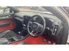 2018-volvo-xc40-15-t3-r-design-pro-small-10