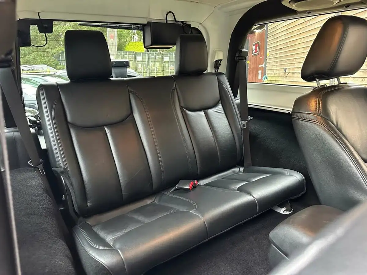 2013-jeep-wrangler-28crd-sahara-3d-auto-big-11
