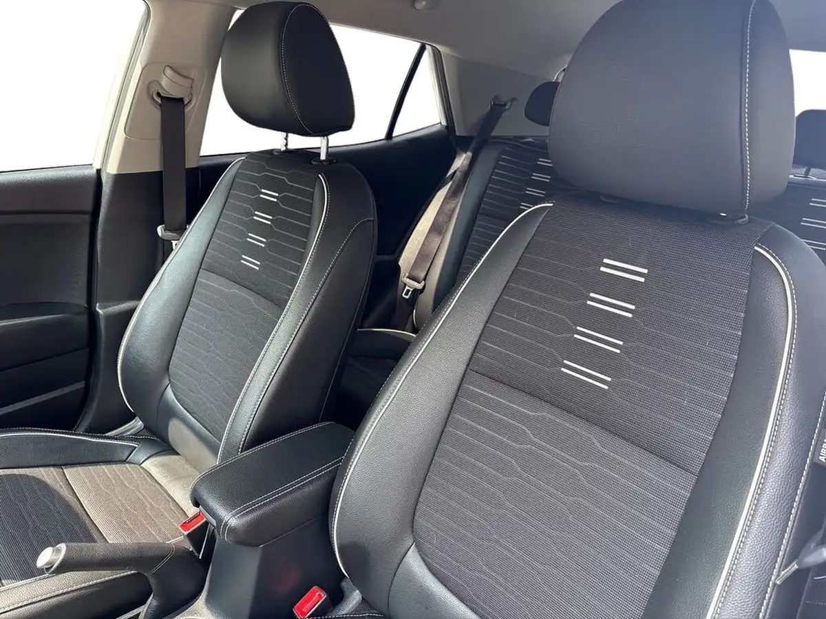 2024-kia-stonic-10-t-gdi-gt-line-s-98bhp-dct-big-8