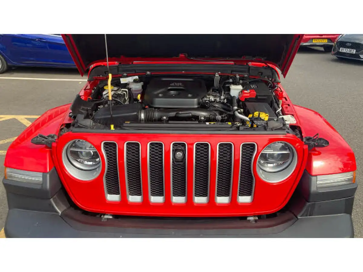 2021-jeep-wrangler-20-gme-overland-5d-big-7