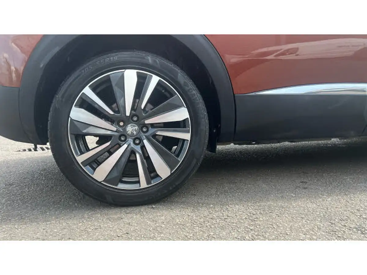 2019-peugeot-3008-suv-12-puretech-gt-line-big-6
