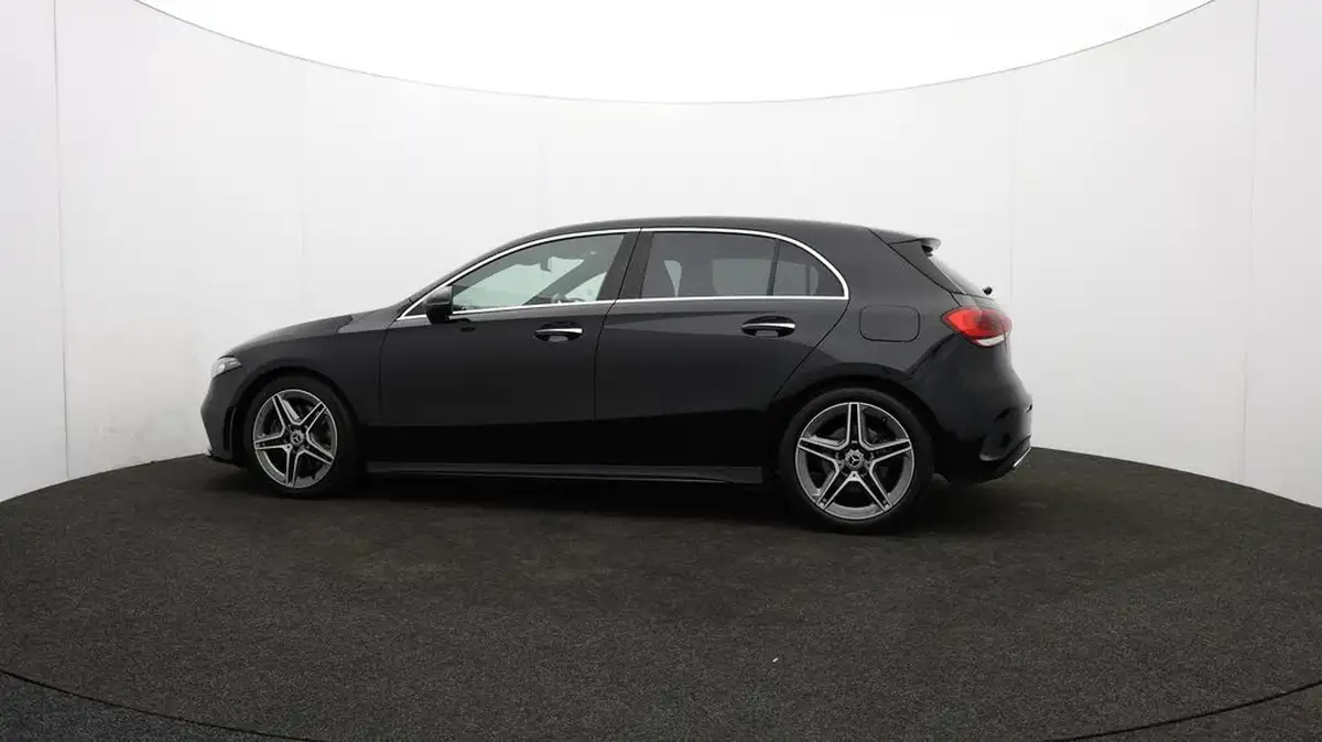 2019-mercedes-benz-a-class-20-a220-amg-line-premium-plus-hatchback-5d-4matic-big-74
