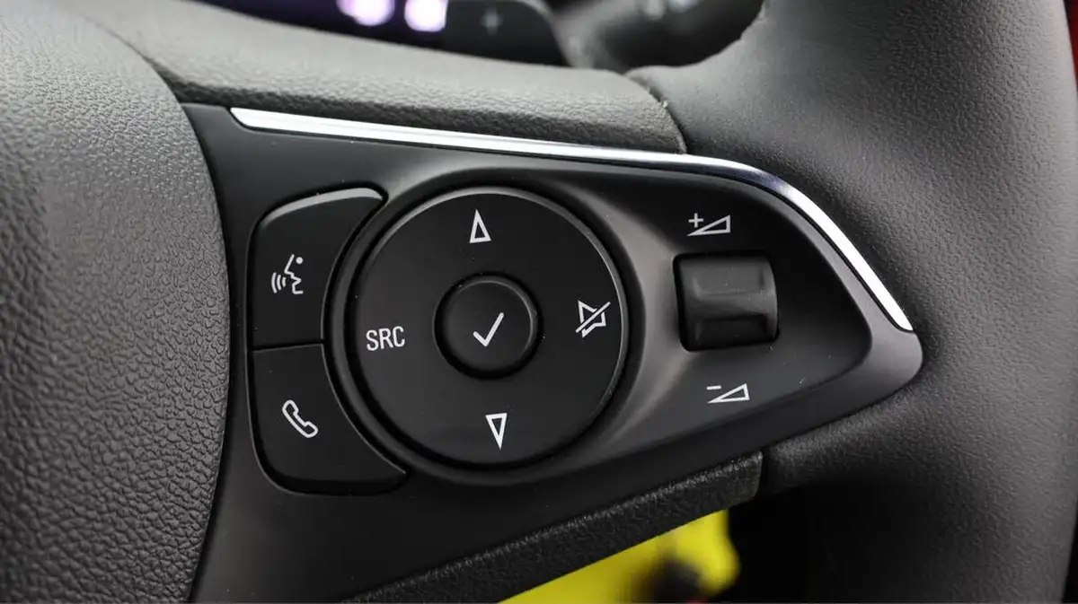 2024-vauxhall-mokka-12-gs-130ps-auto-big-23