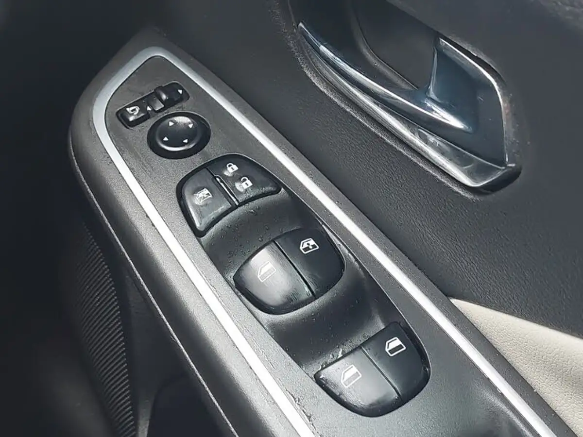 2022-nissan-micra-10-ig-t-tekna-cvt-big-18