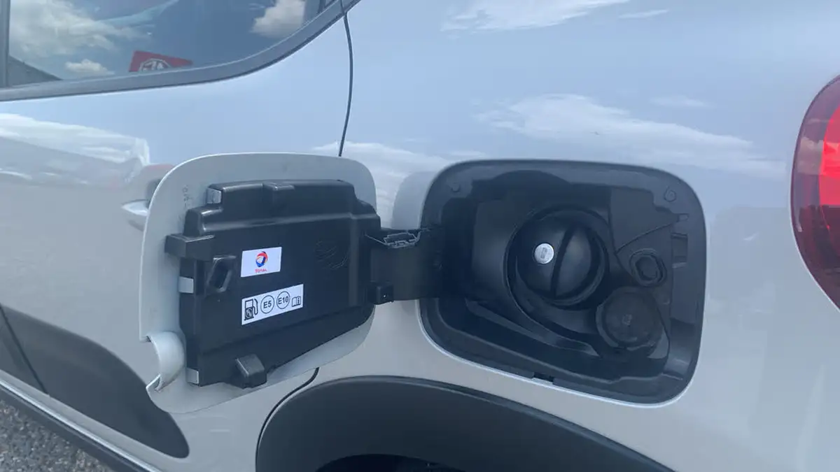 2022-citroen-c3-12-puretech-c-series-big-48