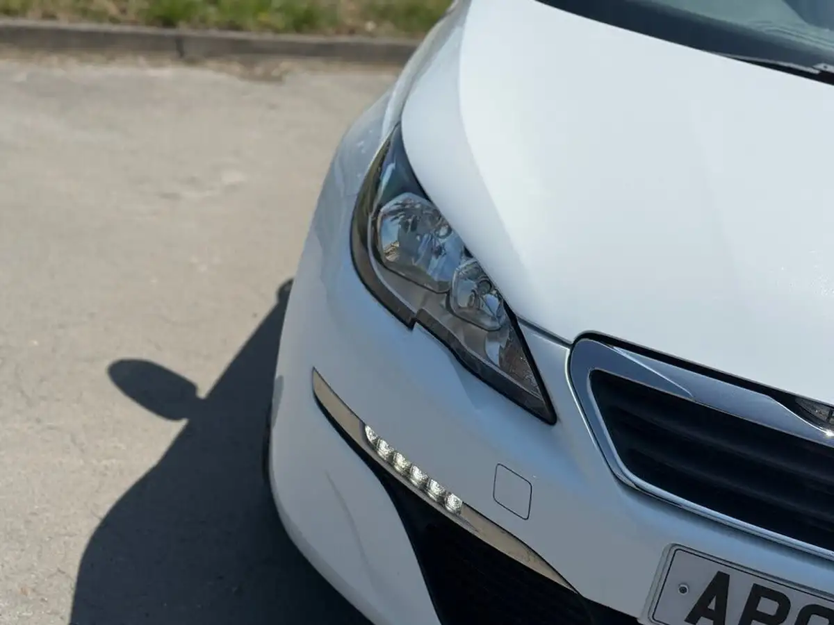 2016-peugeot-308-sw-12-puretech-active-110bhp-99g-big-28
