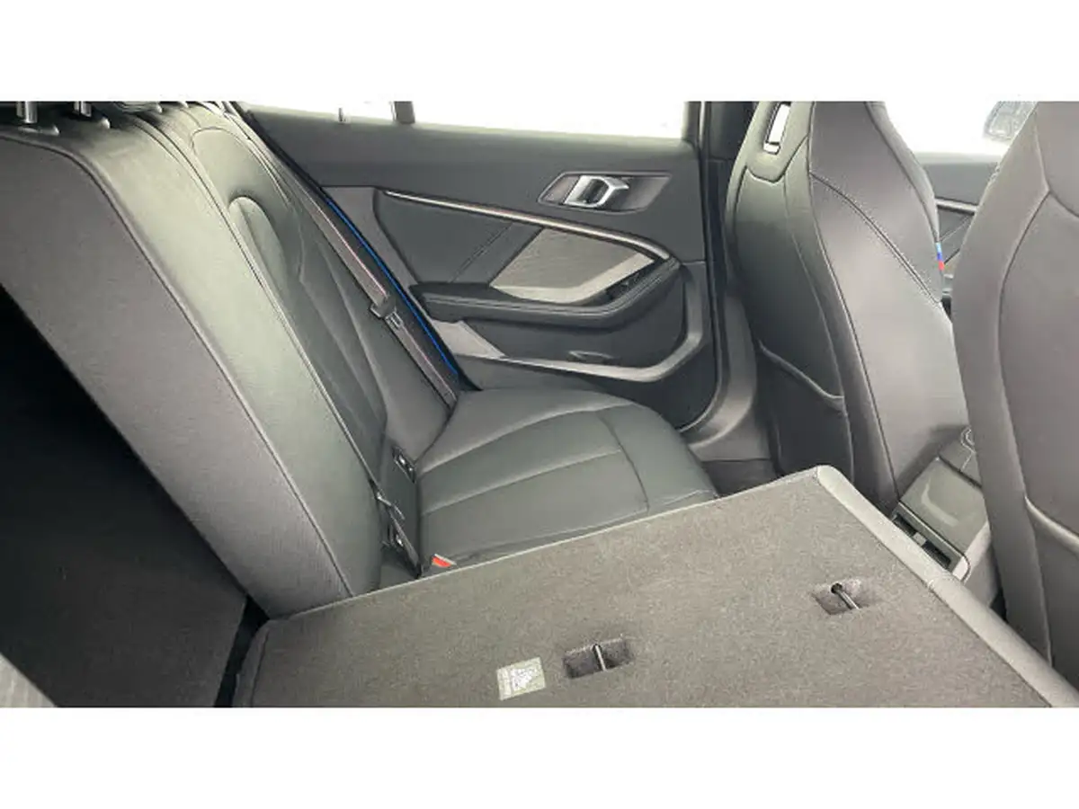 2022-bmw-1-series-20-m135i-xdrive-big-52