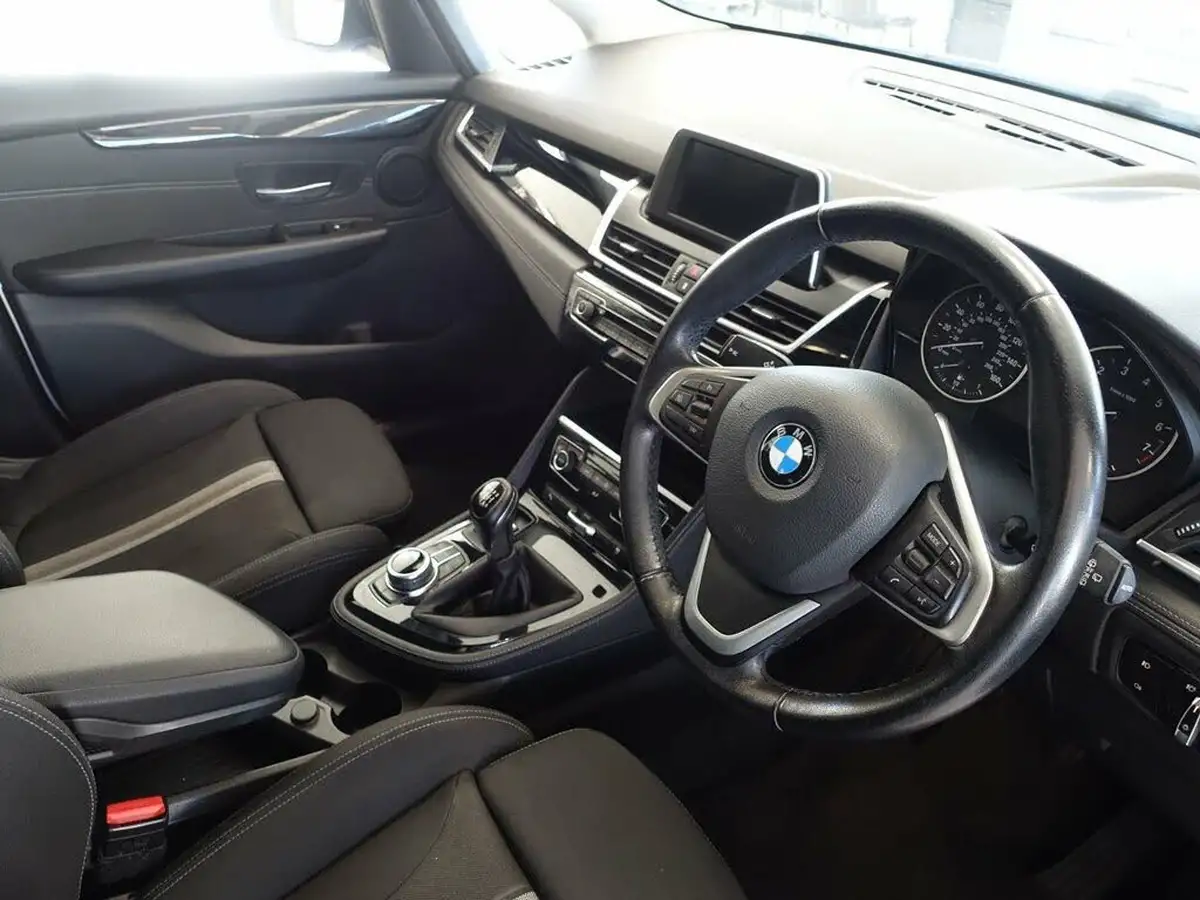 2017-bmw-2-series-15-218i-sport-136bhp-gran-tourer-5d-big-2