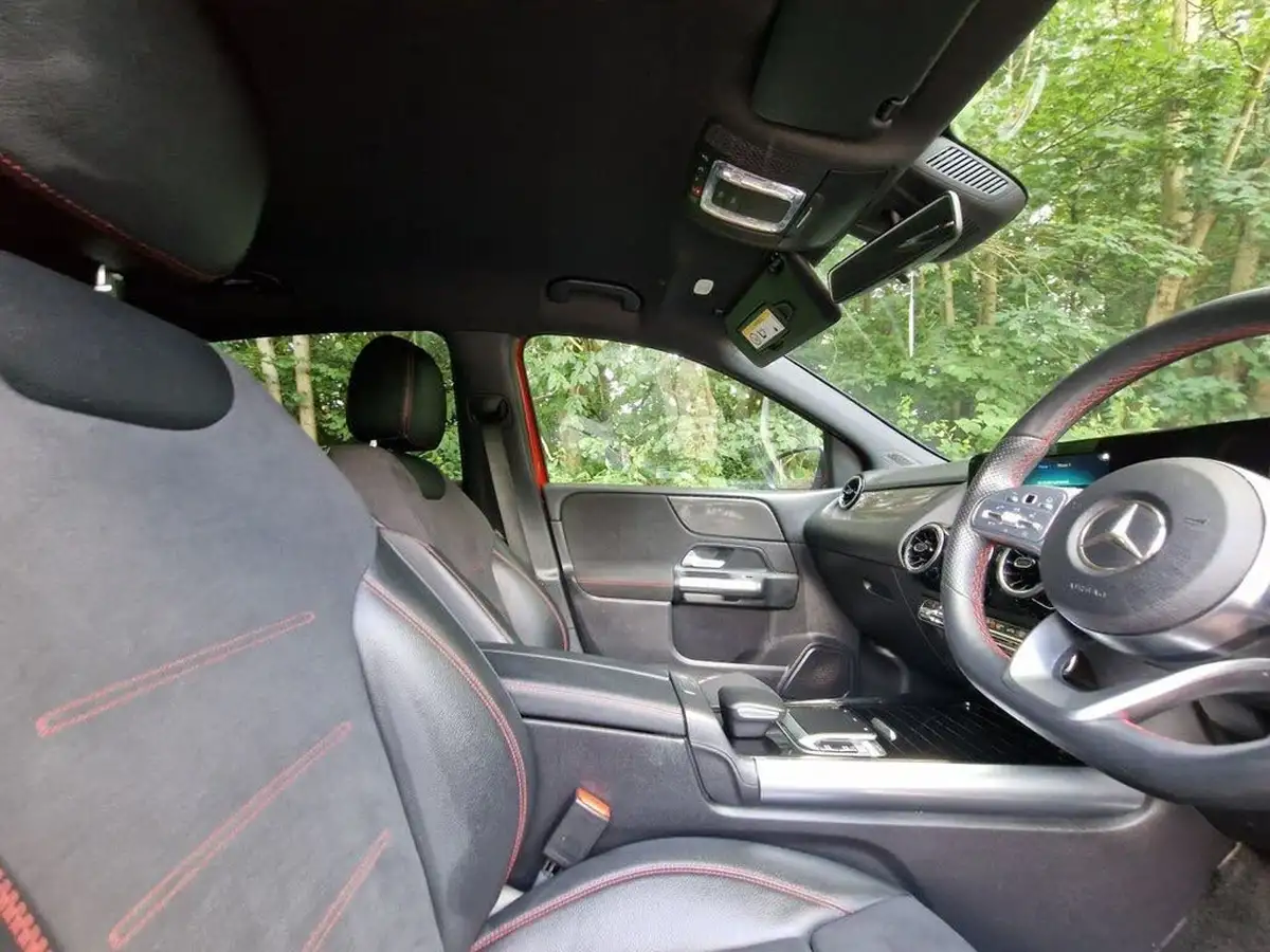 2020-mercedes-benz-b-class-20d-b200d-amg-line-big-38