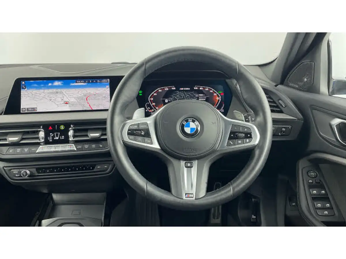 2022-bmw-1-series-20-m135i-xdrive-big-4