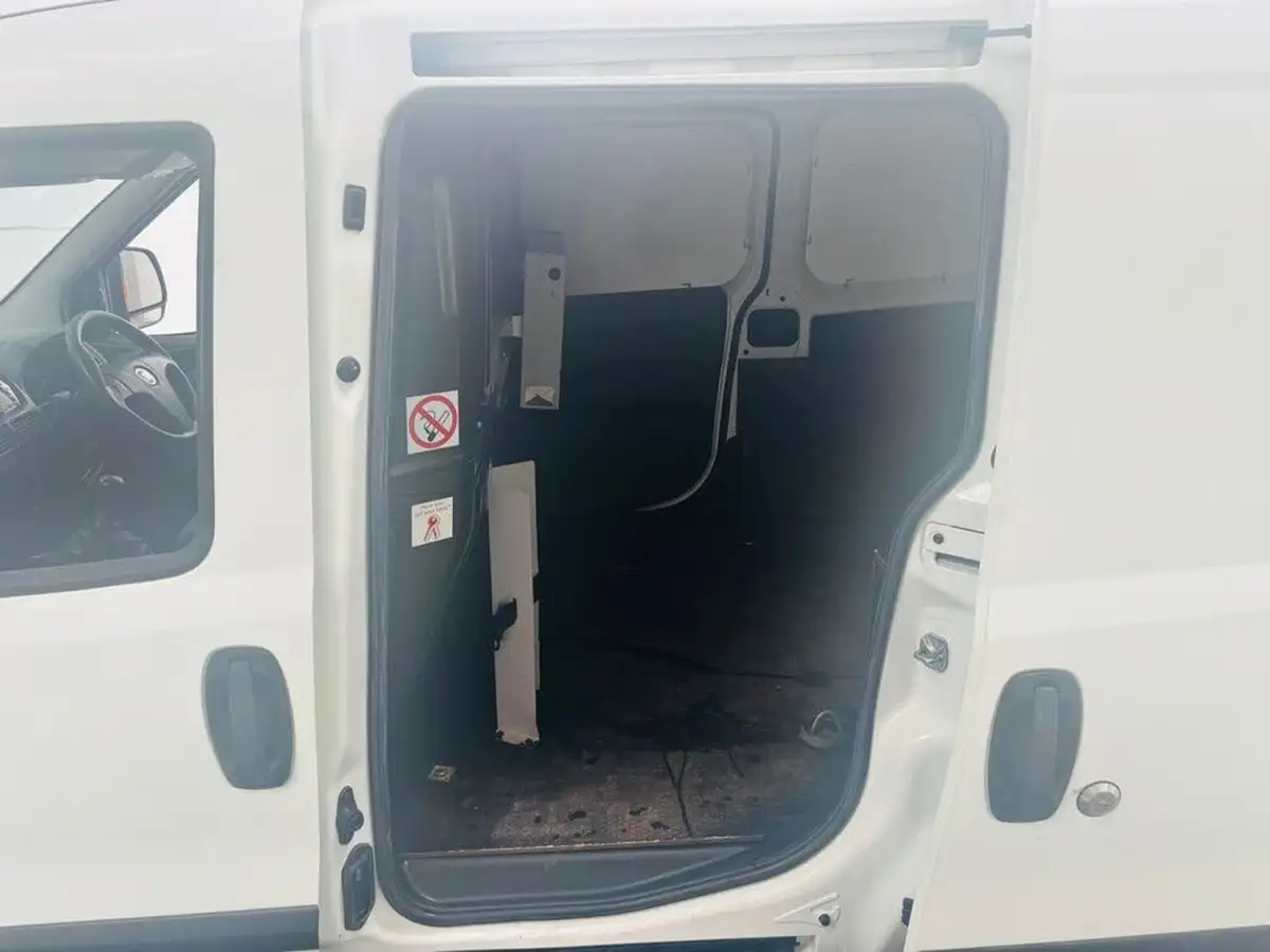 2015-fiat-doblo-cargo-13td-v-l1-refrigerated-van-big-19